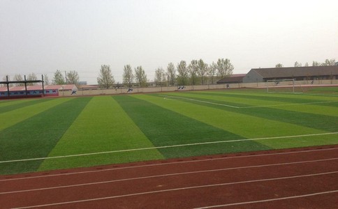 學校操場跑道施工